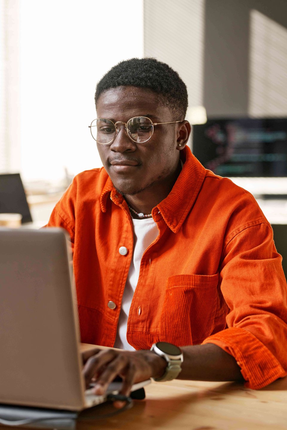 Young_Man_Working (1)
